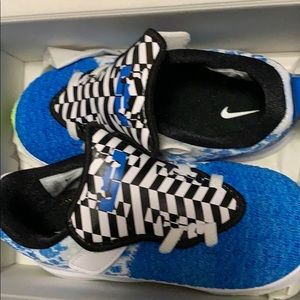 Kids  Nike Le Bron sneakers